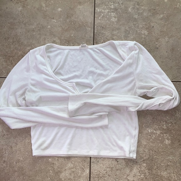 long sleeve white shirt - Picture 1 of 3